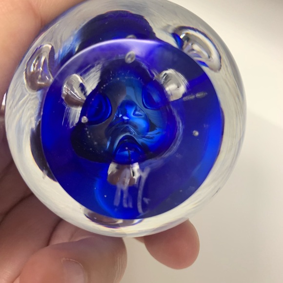Glass paperweight - Picture 5 of 5